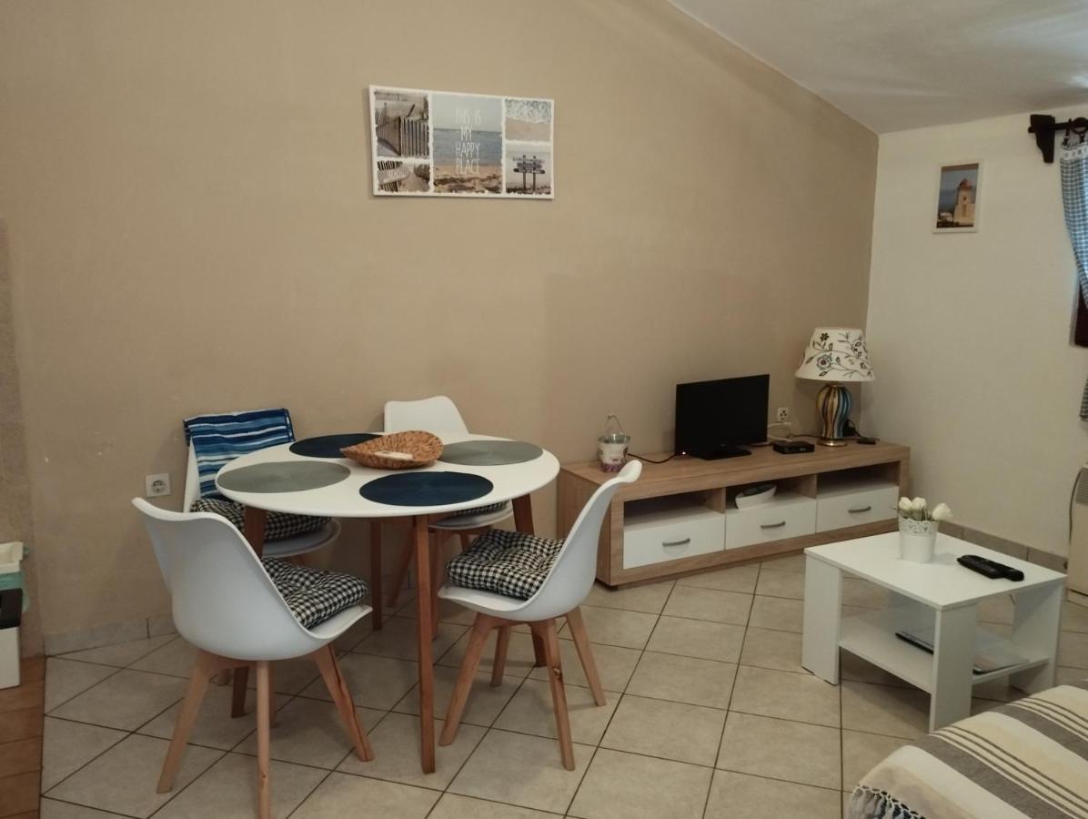 Apartments Stjepic Sukošan Dış mekan fotoğraf
