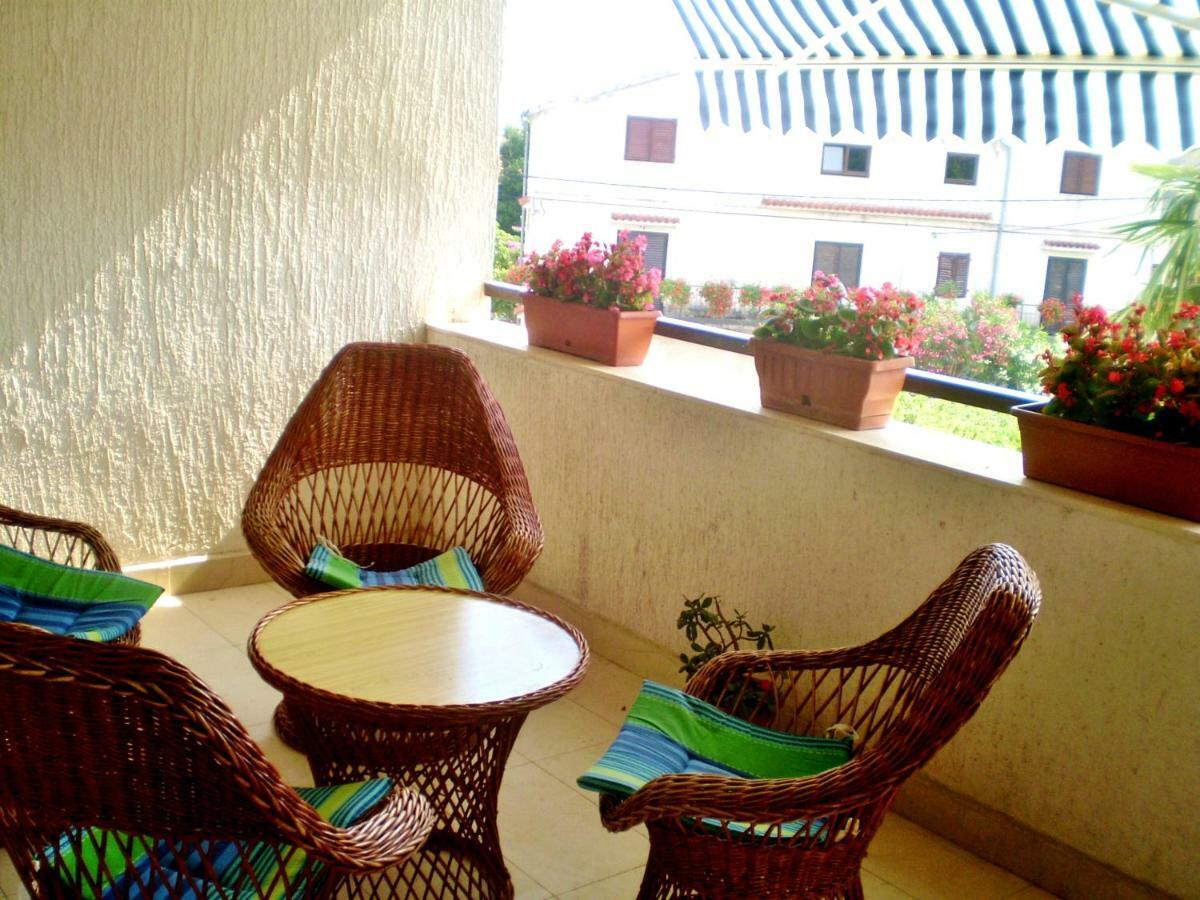 Apartments Stjepic Sukošan Dış mekan fotoğraf